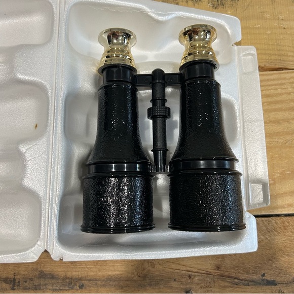 New 1973 MARINE BINOCULARS Avon Bottle Tai Winds Cologne Decanter - Picture 5 of 6